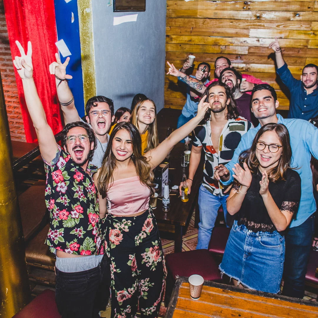 Fotos 15 Años Cantagallo Karaoke Bar • Copyright 2019 HO Advertising